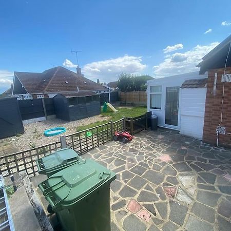 Spacious 4 Bedroom House Billericay Esterno foto