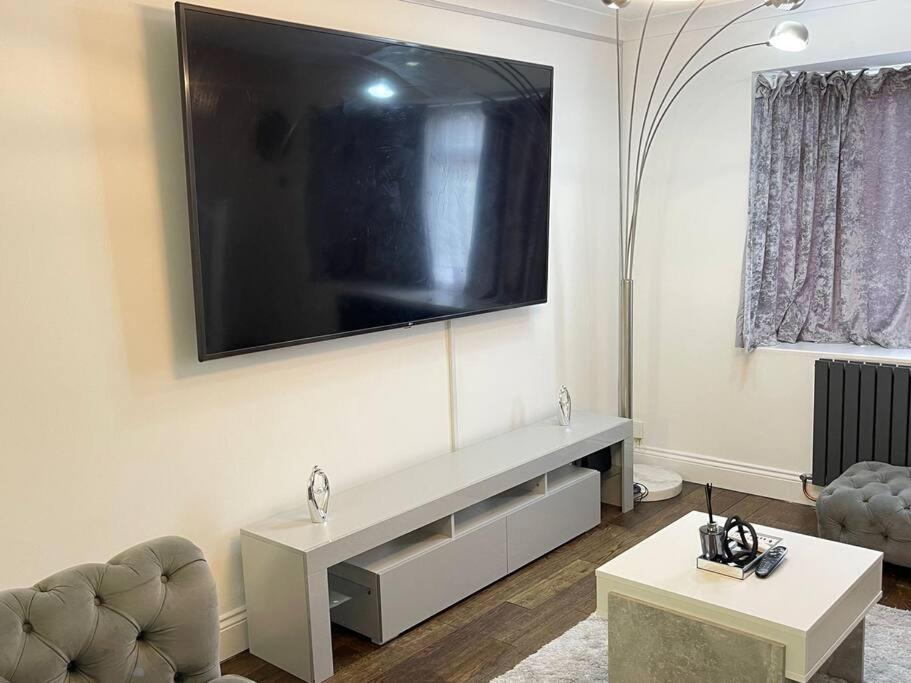 Spacious 4 Bedroom House Billericay Esterno foto
